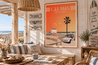 Affiche Gruissan Plage des Chalets encadrée dans un intérieur esprit chalet de plage – décoration bord de mer Pais Chocolatine
